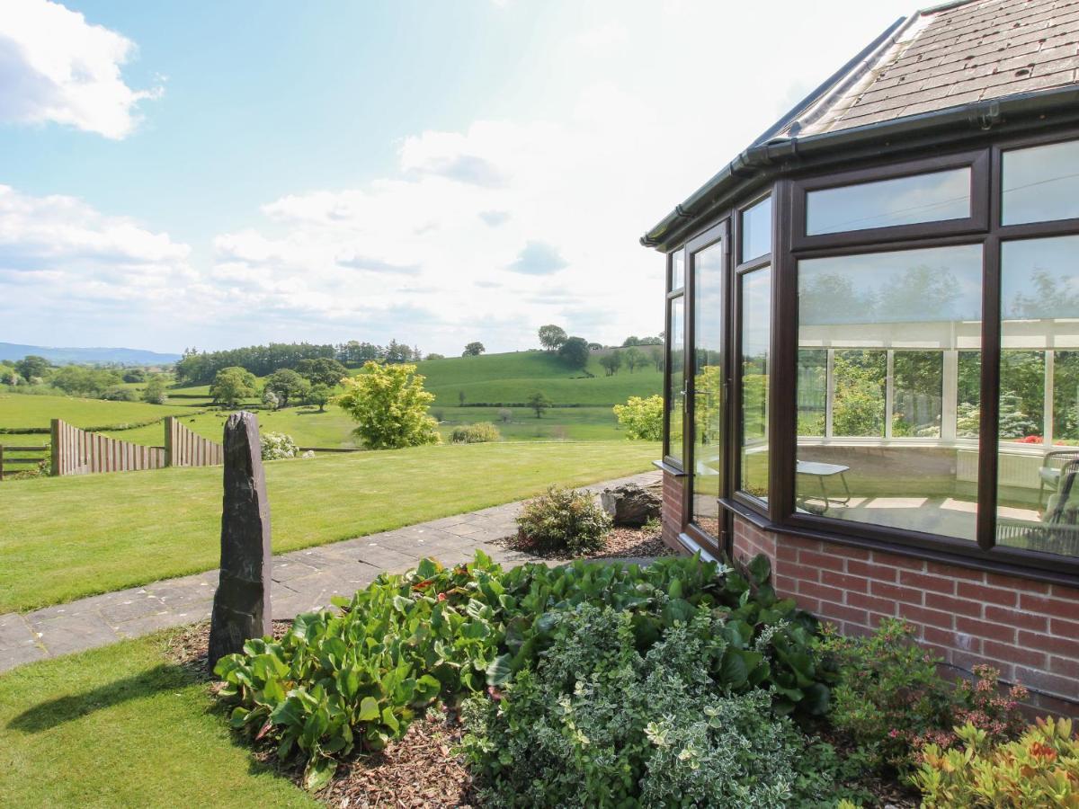 The Marshes Villa Welshpool Exterior photo